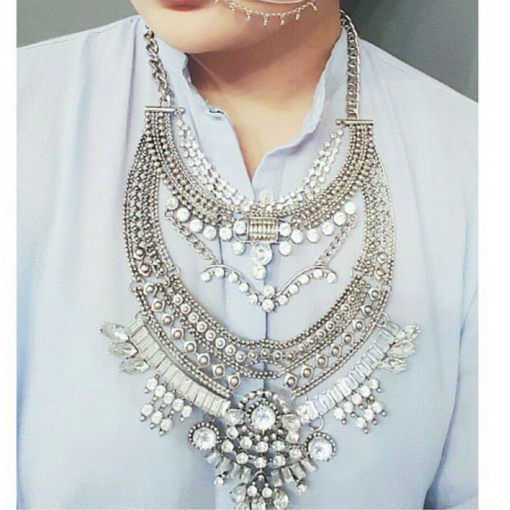 Aisha necklace by urbanite✨
